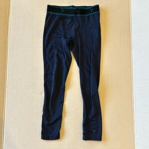 Old Navy Active boys sports tights navy blue size S/P (6-7)